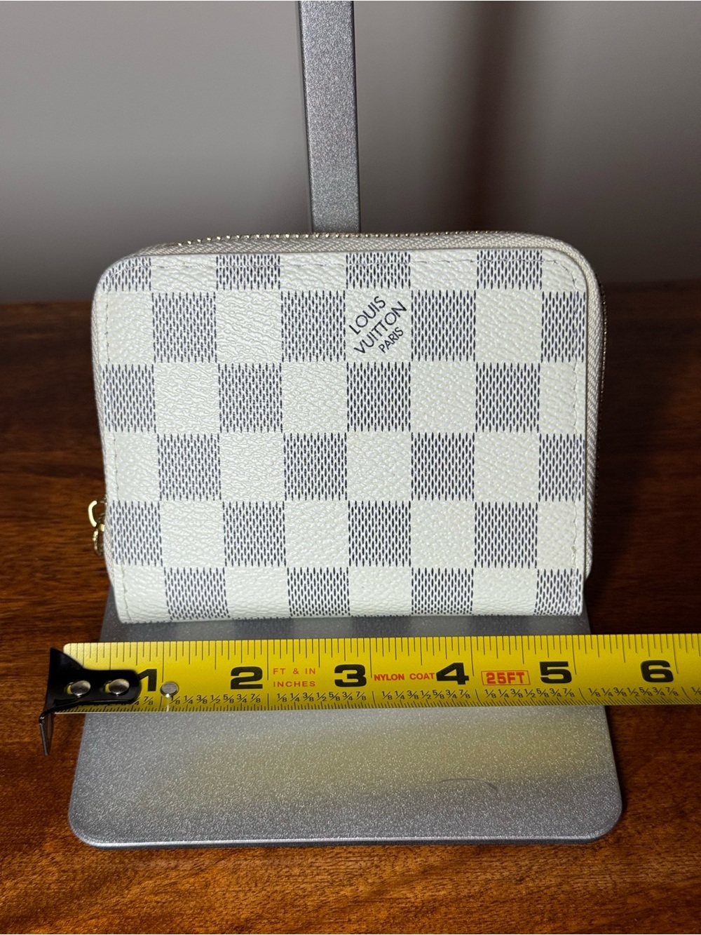 BRAND NEW! Louis Vuitton White Damier Azur Zip Card & Key Holder
